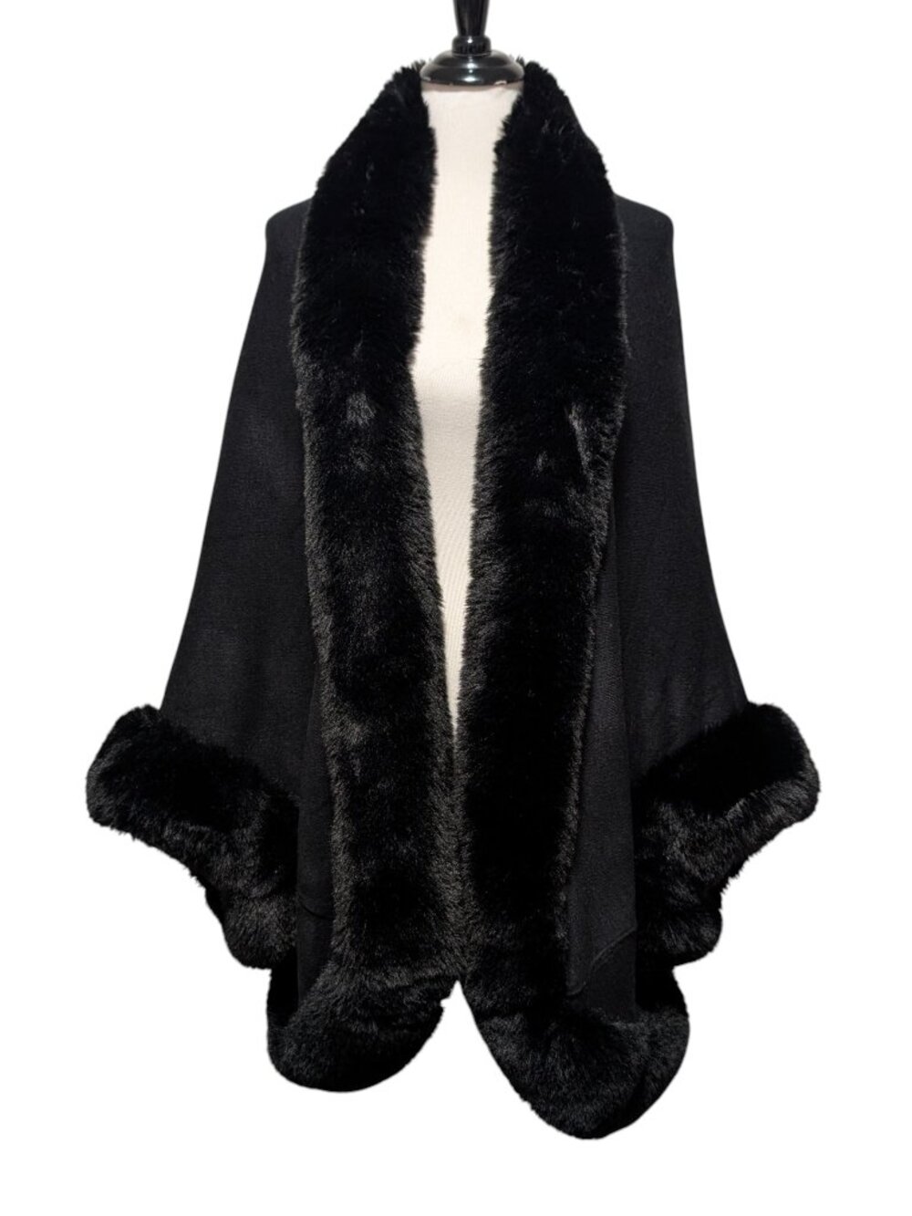 Sioni Womens Size L/XL Black Faux Fur Trimmed Knit Hook Eye Cape Poncho Jacket